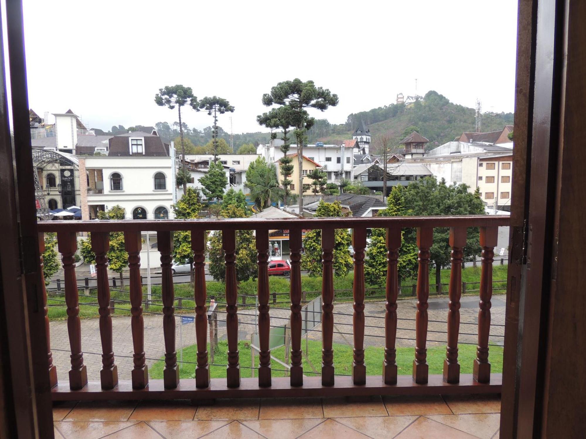 Hotel Monte Carlo Campos do Jordão